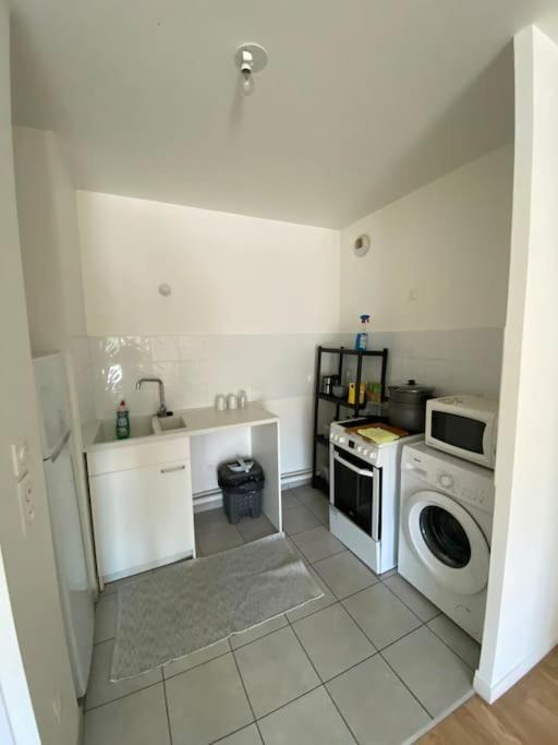 Grand Appartement Entier Situe A Ольне-су-Буа Екстер'єр фото